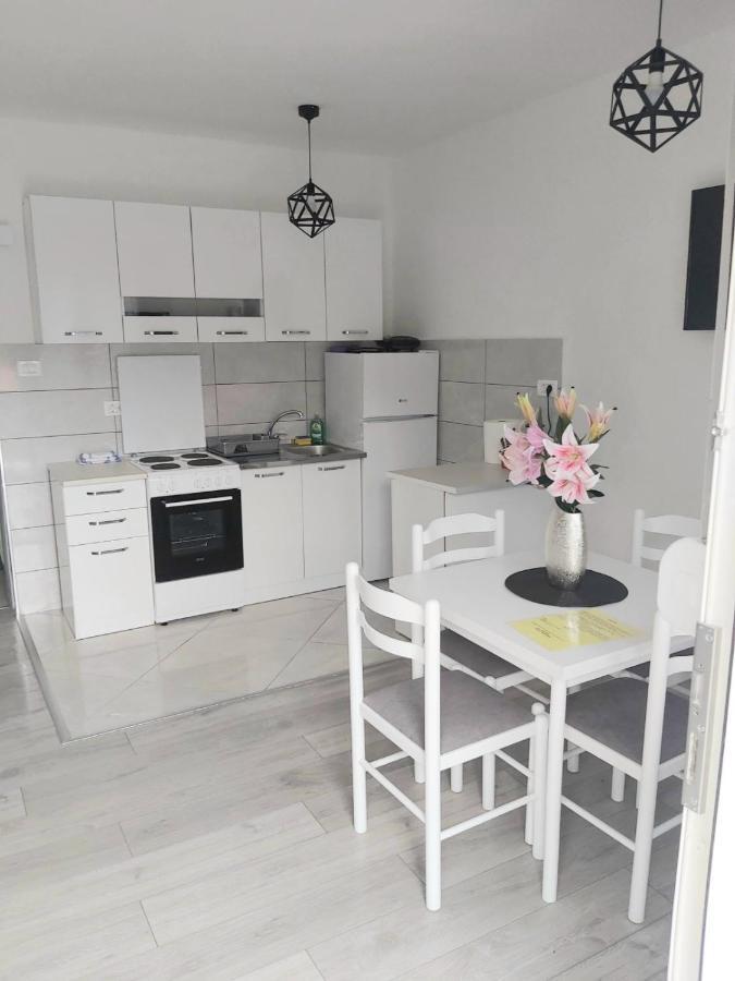 Apartment Marina 2 Kotor Eksteriør bilde