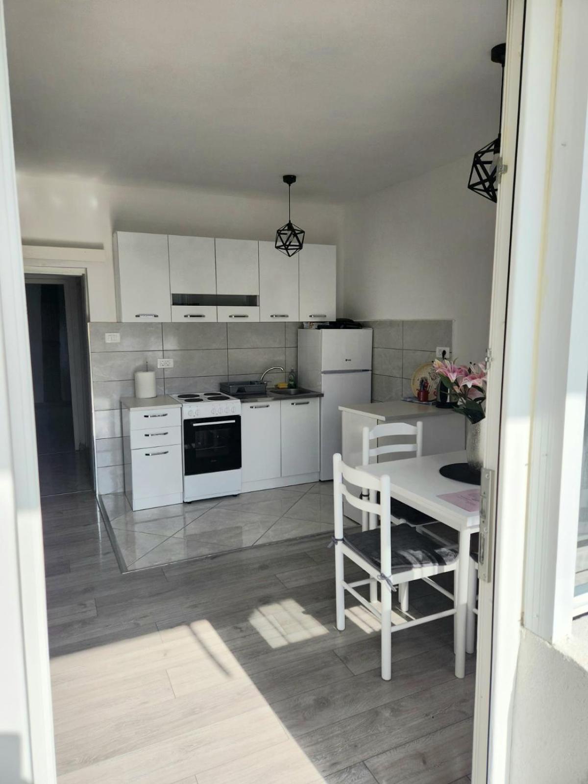 Apartment Marina 2 Kotor Eksteriør bilde